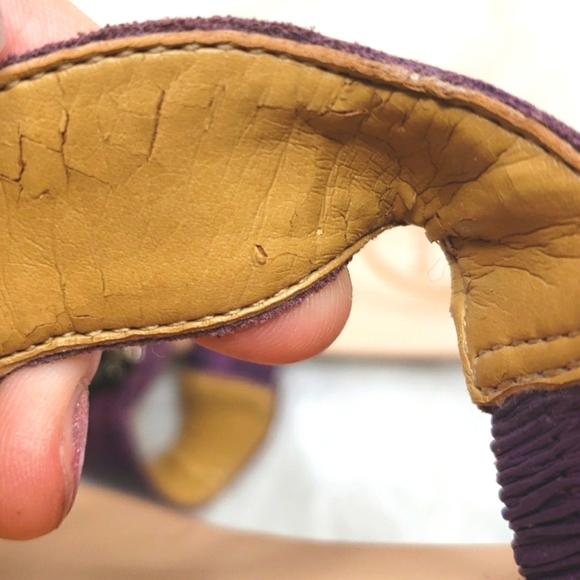 Jack Rogers Larissa Lilah Leather Thong Sandal 8.5 purple Logo Croc Embossed - Picture 7 of 7